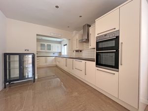 Photo 25- click for photo gallery